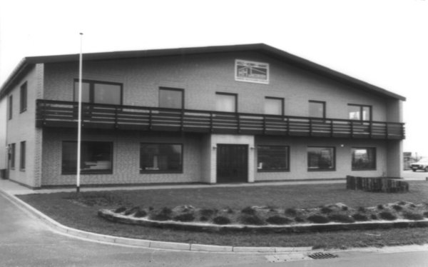 1981 Neubau am heutigen Standort in Marne